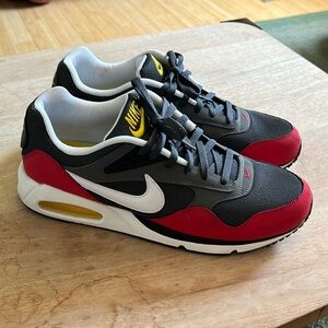Nike Air Max Correlate size 12